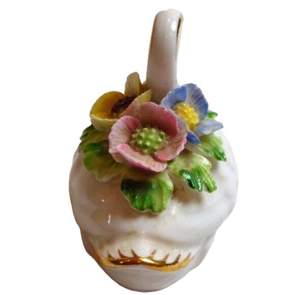 Vintage Royal Adderley Swan Decorated with Flower Bouquet Bone China - Picture 3 of 8